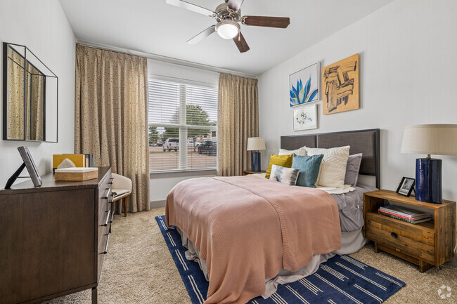 2BR, 2BA - 1,071SF - Bedroom