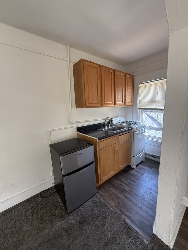 Photo - 632 Howard Place