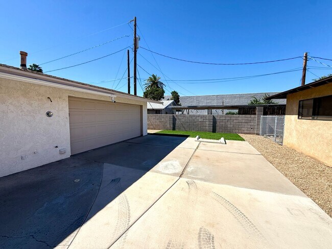 Photo - Charming 3BR Home w/ River Views, Open Floor Plan & Island Kitchen- Available Now!