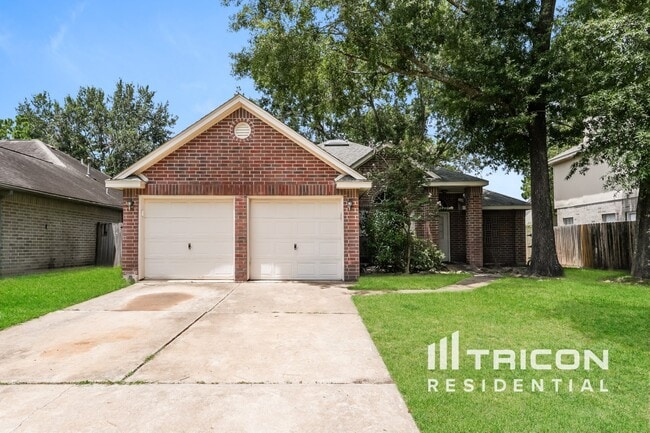 Building Photo - 18707 Singing Woods Dr Rental