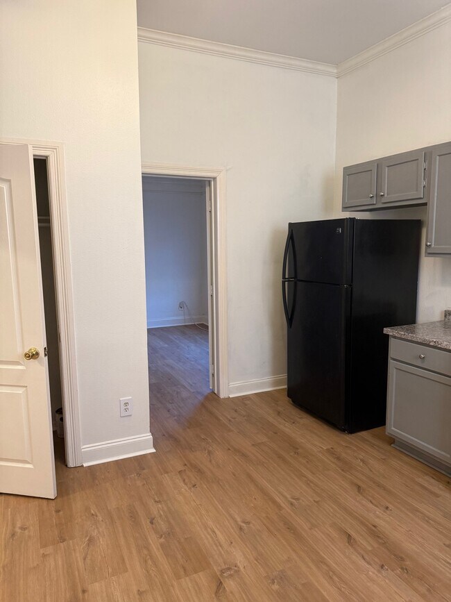 Photo - 6322 Stillwell St Unit back