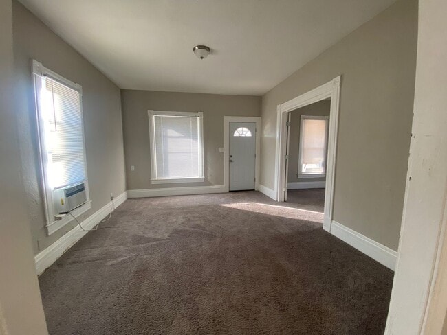 Photo - Nice 2 Bedroom Home in Newton for rent!