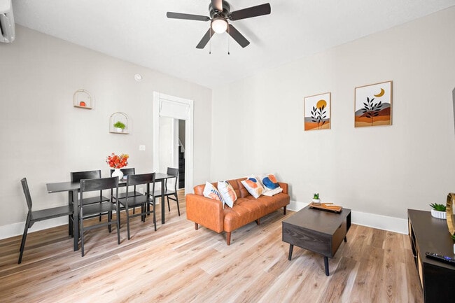 Building Photo - 639 Maple St Unit ID1397947P