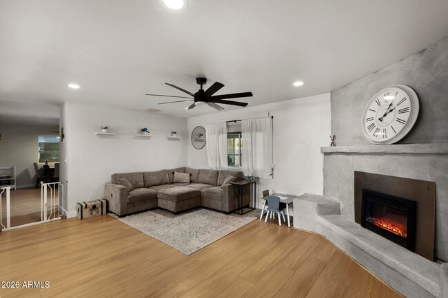 Photo - 2208 E Contessa Cir