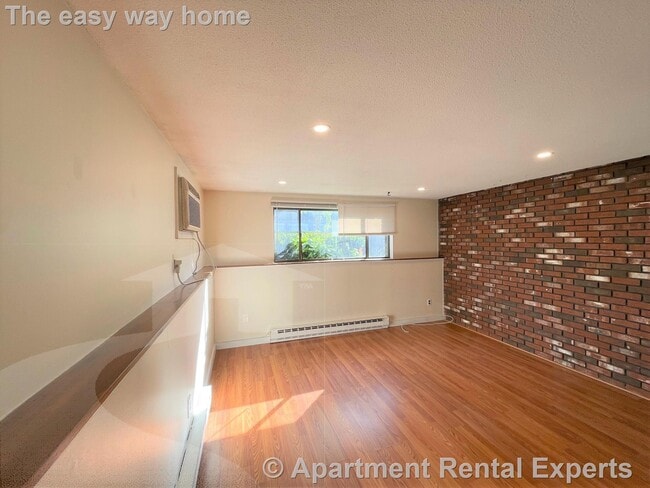 Photo - 102 Alpine St Unit #2