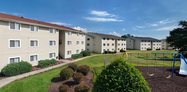 Colonial Ridge - Colonial Ridge Apartments