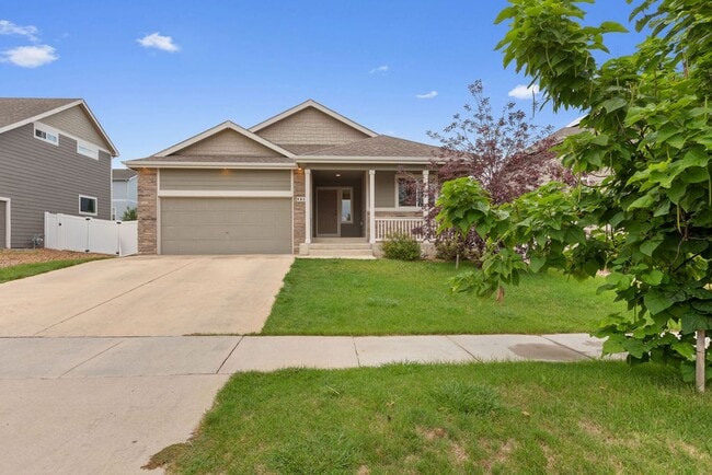 Building Photo - Spacious 3bd 2ba Greeley Ranch Style Home