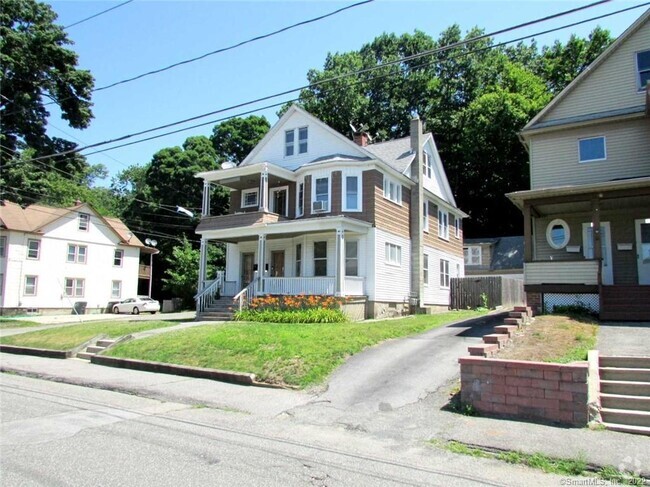 Building Photo - 384 Brightwood Ave Unit 1 Rental