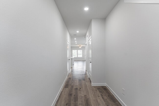 Building Photo - 134 Alset Dr Rental