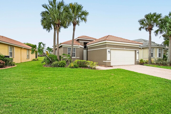 Photo - 671 Stanford Ln