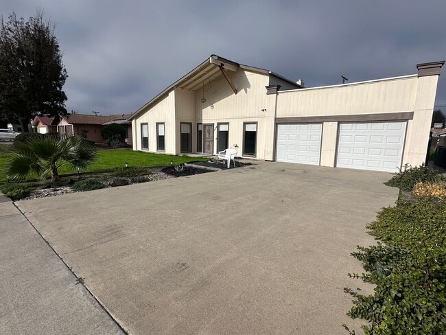 Photo - Lemooore home coming soon!