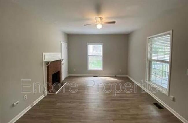 Photo - 1006 Parker St