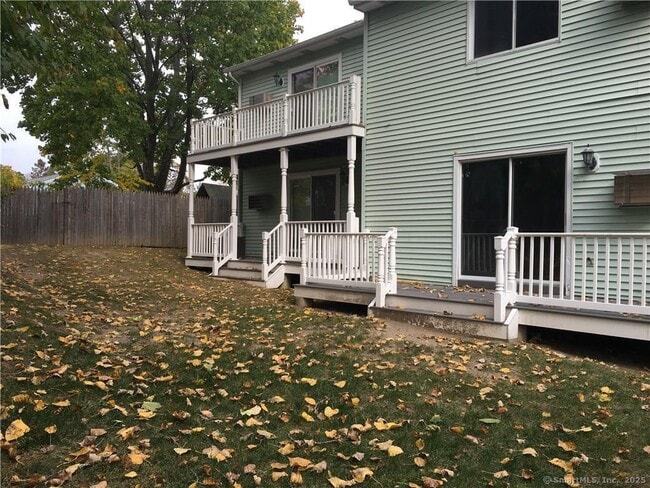 Photo - 18 Triangle St Unidad B4