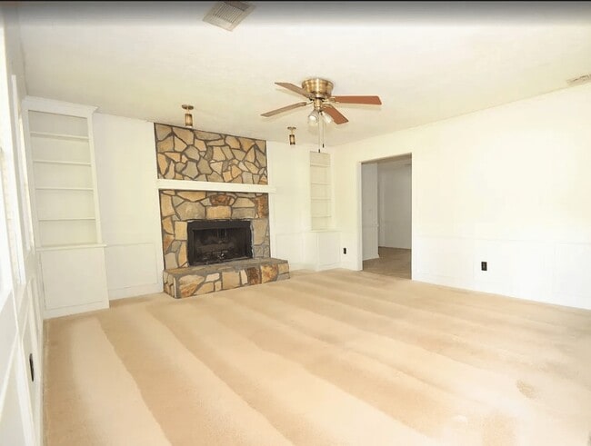 Photo - 1495 Haynes Ct SW
