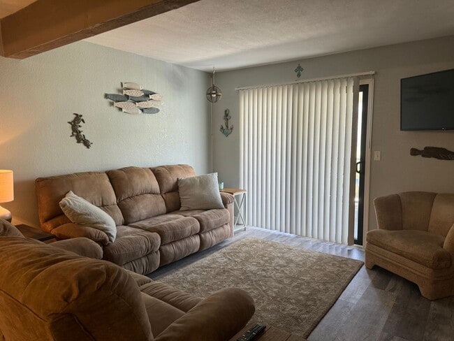 Photo - SHORT TERM WINTER RENTAL 1-BR Condo with P...