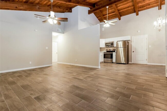 Photo - 2760 Hillsdale Ave Casa