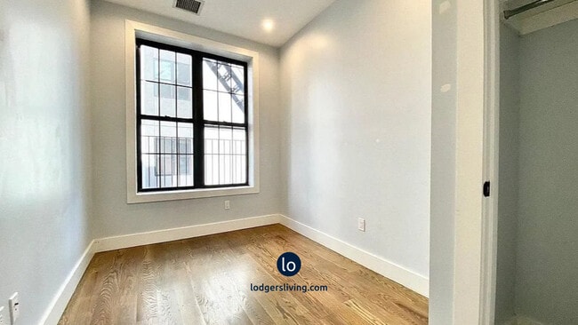 Photo - 2 Stanwix St