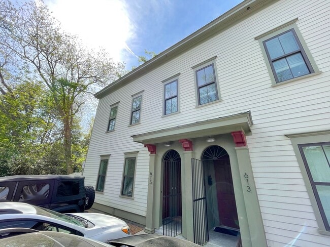 Building Photo - 615 E Duffy Ln Unit A
