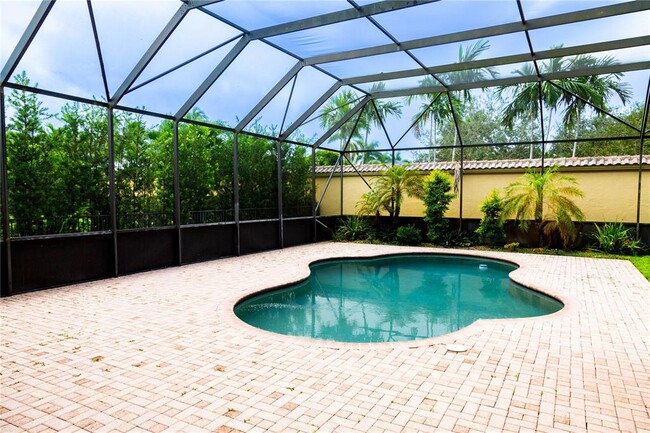 Photo - 18520 SW 39th Ct