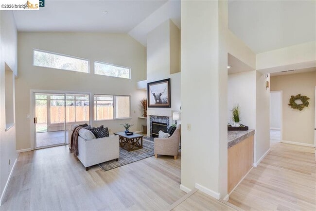 Photo - 2436 Pismo Ct