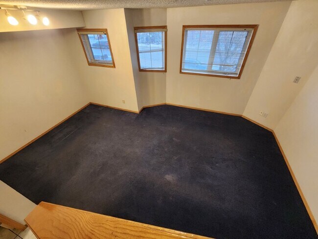 Photo - 318-3182 2 Ave Unité 318B