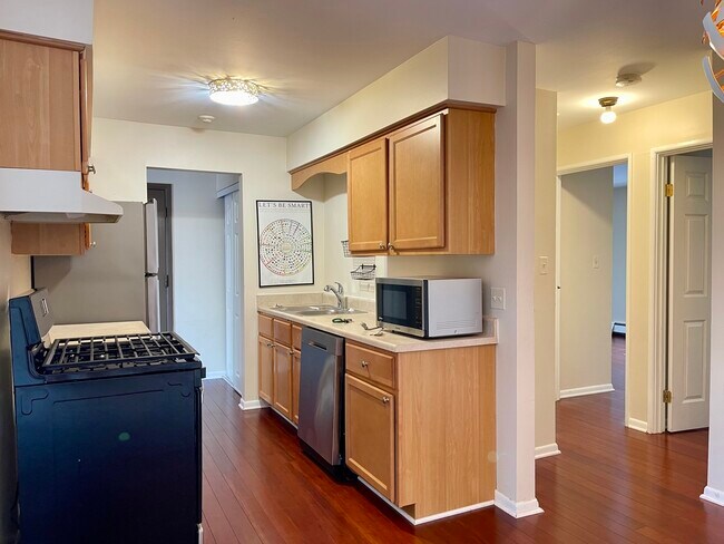 Photo - 49 W 66th St Unit 2