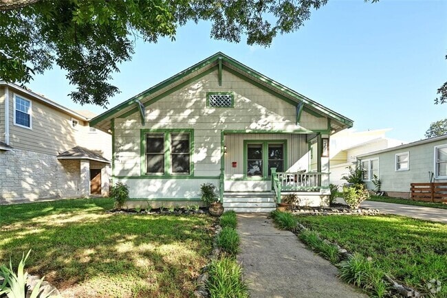 Building Photo - 5112 Caswell Ave Rental