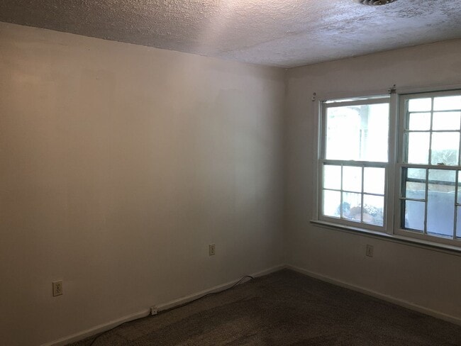 Photo - Russell's Chester Duplexes Unit 214 Sarah St