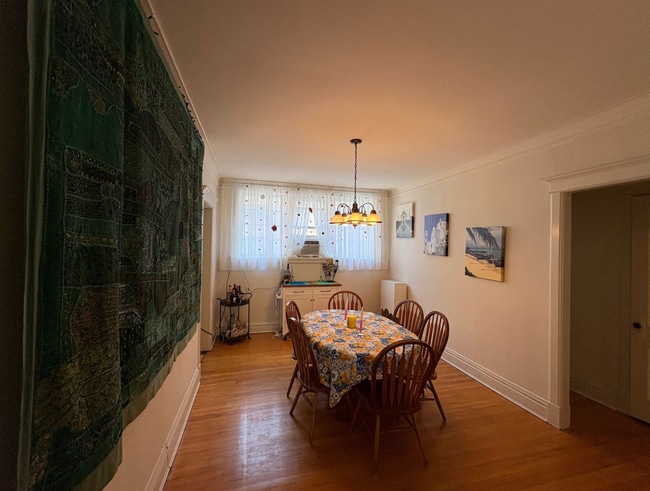 Photo - 3615 N Pine Grove Ave Unit 2W