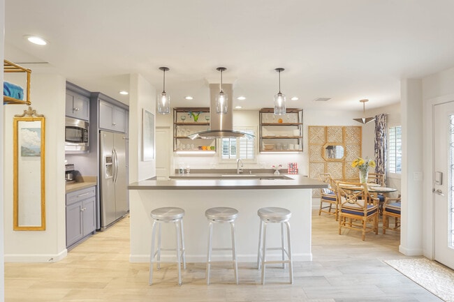 Photo - 763 Snapdragon St