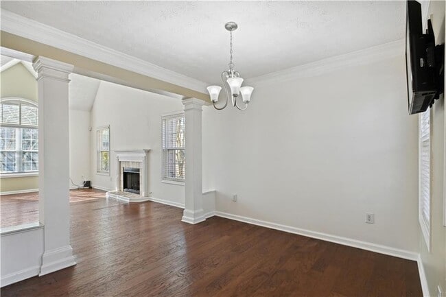 Photo - 2179 Mainsail Dr NE