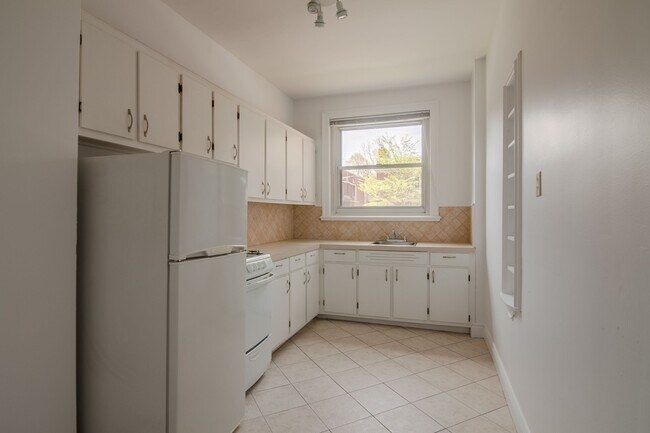 Photo - 5530 Ch De La Côte-Saint-Luc