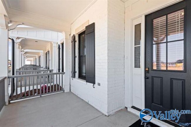 Photo - 115 Moss Brk Ln