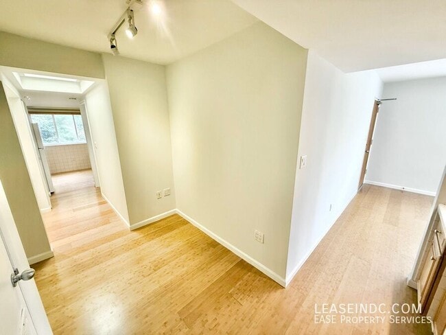 Photo - 1526 12th St NW Unit #4