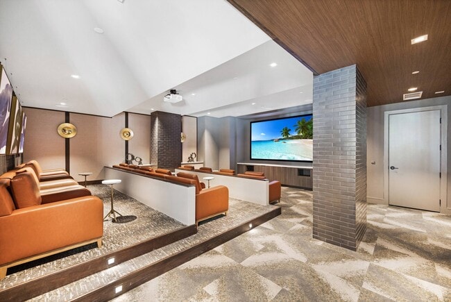 Sala multimedia privada - Hanover 8th Street
