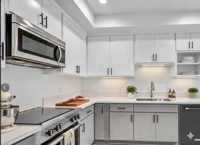 Photo - 4643 W 18th St Unit 4643.5