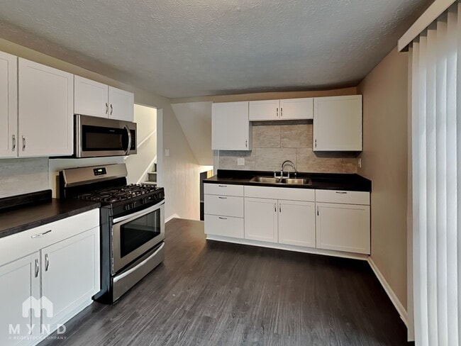 Photo - 2933 Renfro Rd