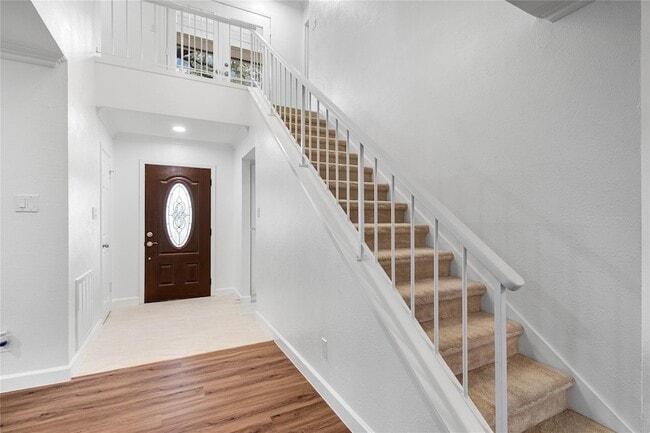 Photo - 8000 Manassas Dr