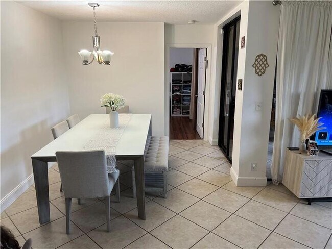 Photo - 10631 NW 14th St Unit 210