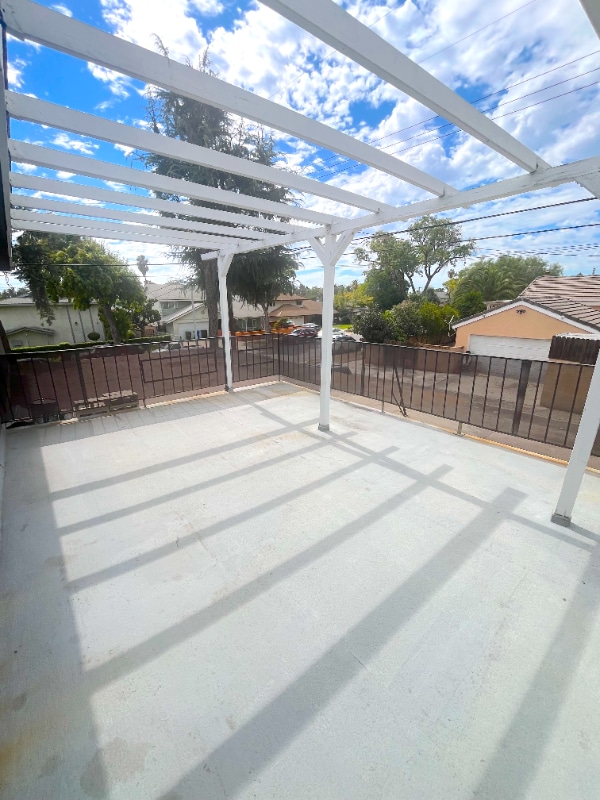 Photo - 587 Silverwood Ave Unidad I