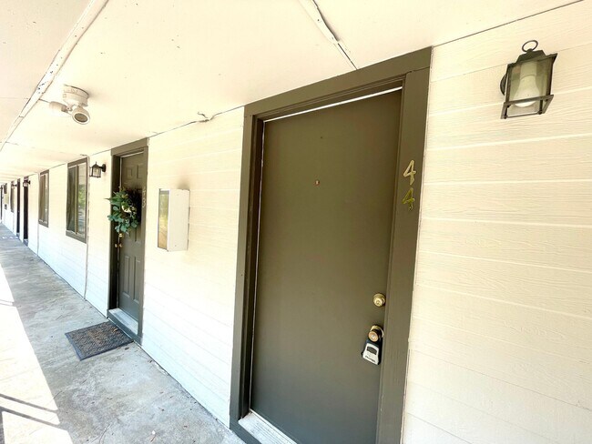 219 Harrell St Unit 2