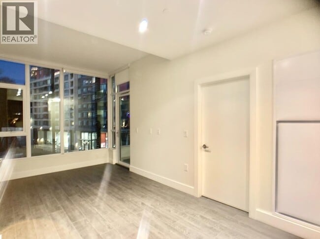 Photo - 3438 Sawmill Cres Unit 418