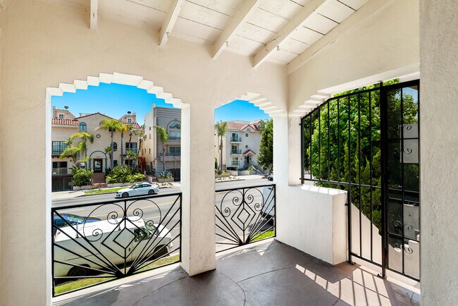 Photo - 8641 W Olympic Blvd Unit 8641