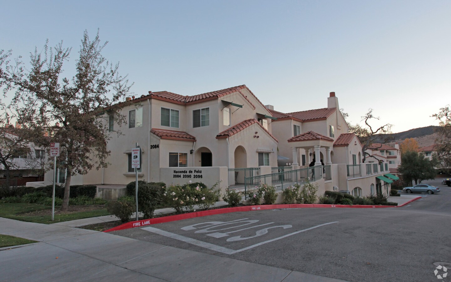 Photo - Hacienda de Feliz Apartments