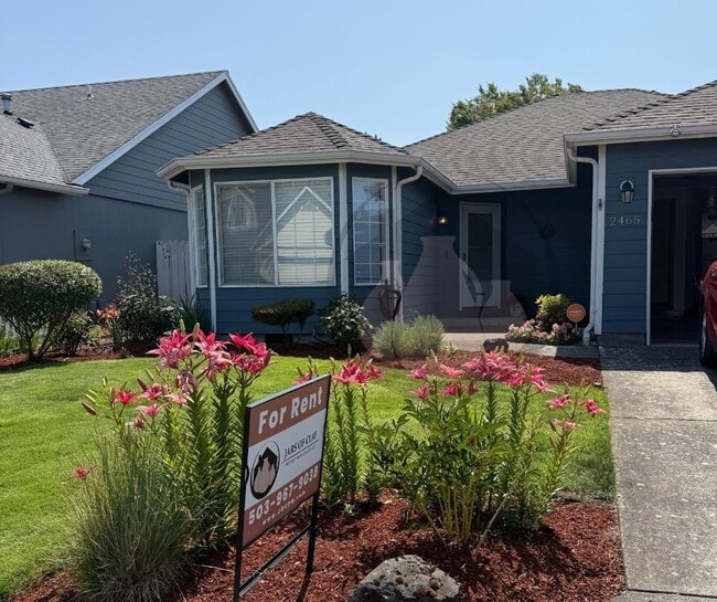 Single Level House - Ready to Move In - Single Level House - Ready to Move In