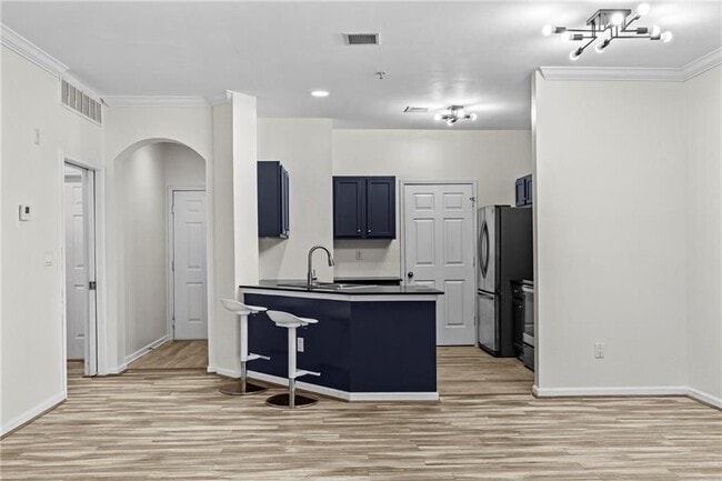 Photo - 5641 Roswell Rd