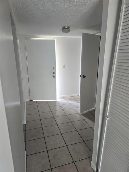 Photo - 2830 Somerset Dr