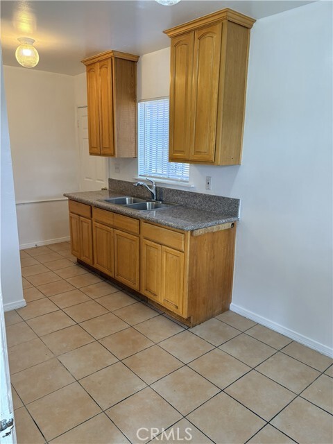 Photo - 1715 W Olympic Blvd