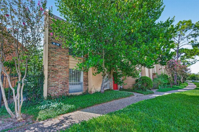 Photo - 3303 W Greenridge Dr Unit 8