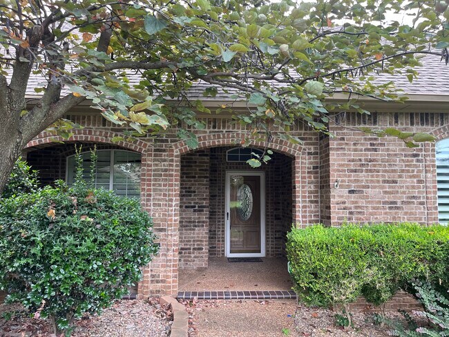 Photo - 1801 Olde N Pl